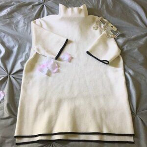 Zara Short Sleeve Sweater in White/Cream XS